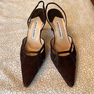 Elegant Manolo Blahnik slingback pumps